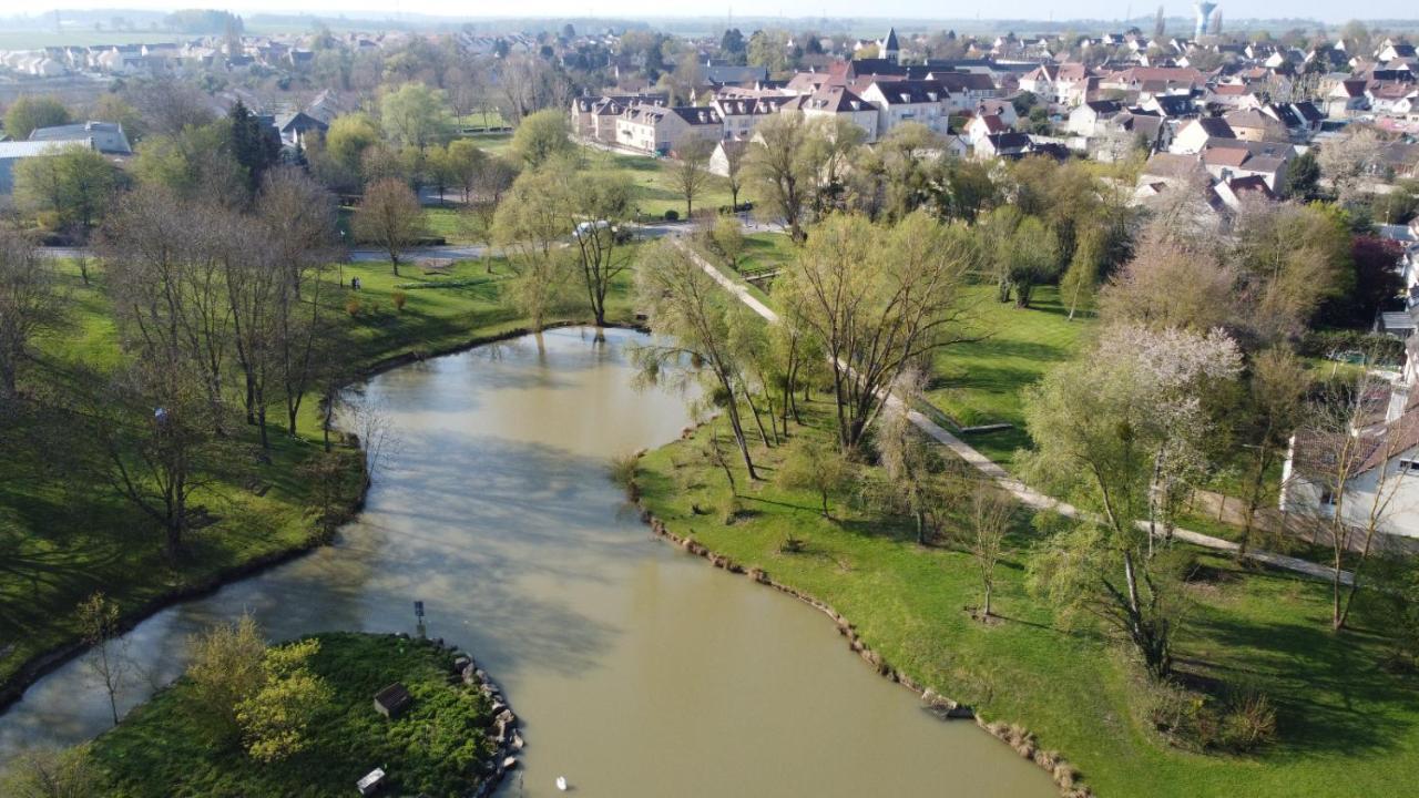 Le Pandora Moussy-le-Neuf
